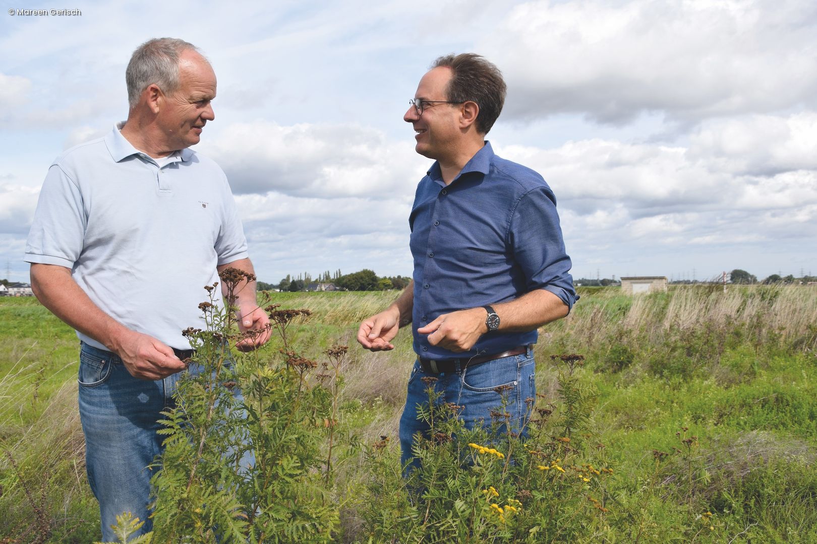 Berndt Olligs und Prof. Dr. Christoph Scherber tauschen sich im FlowerBeet aus